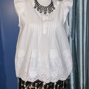 Med-Petite Loft top.